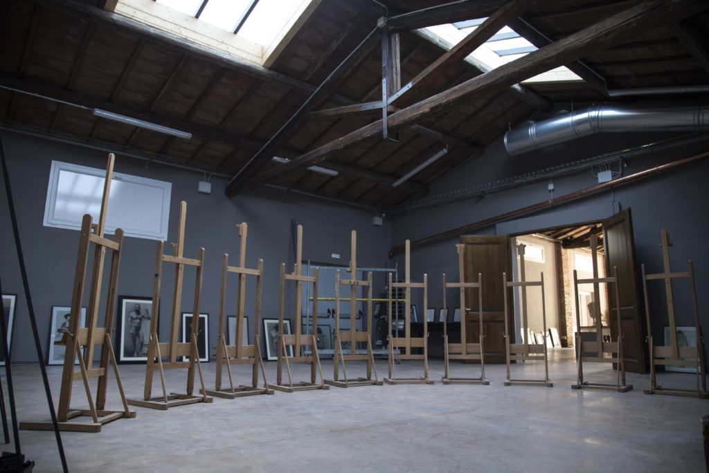 The massive sculpture and figure drawing studio, (c) The Florence Academy 2016