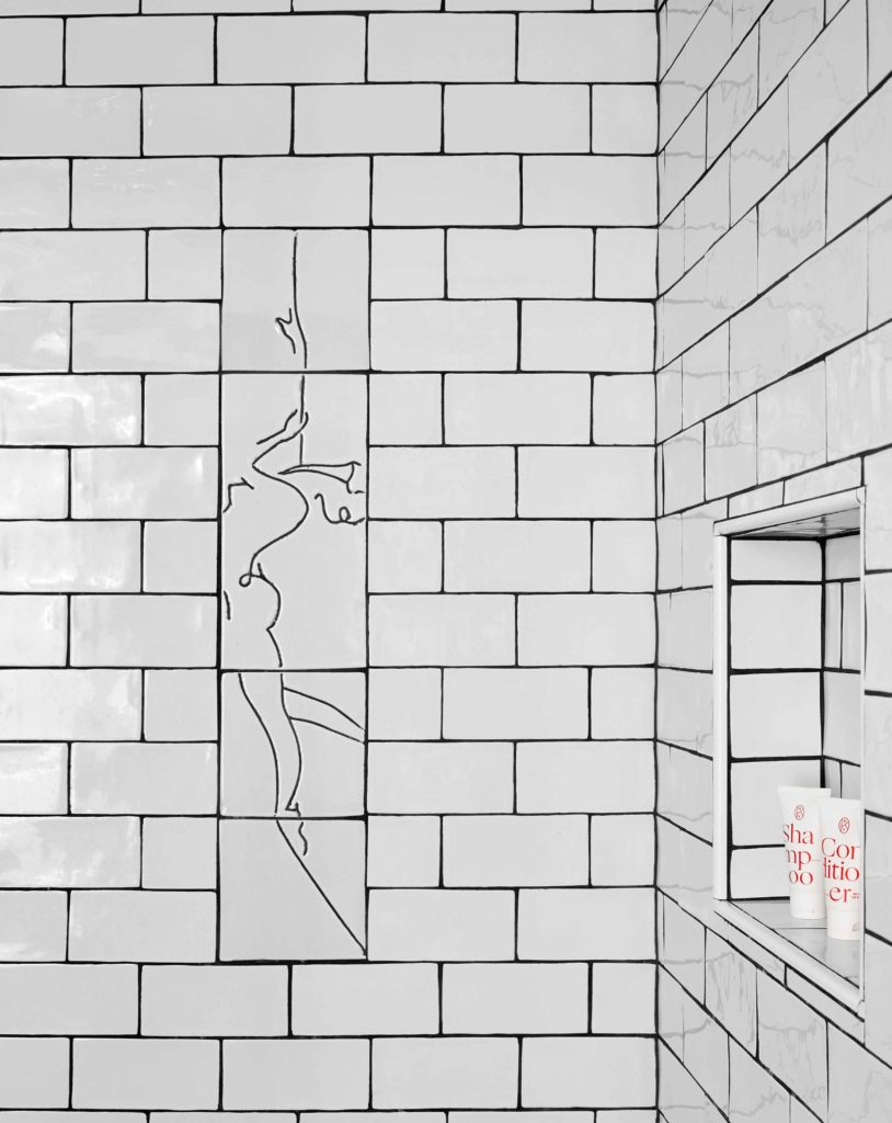 Lin Linder, Room Showers. Credit: David Mitchell