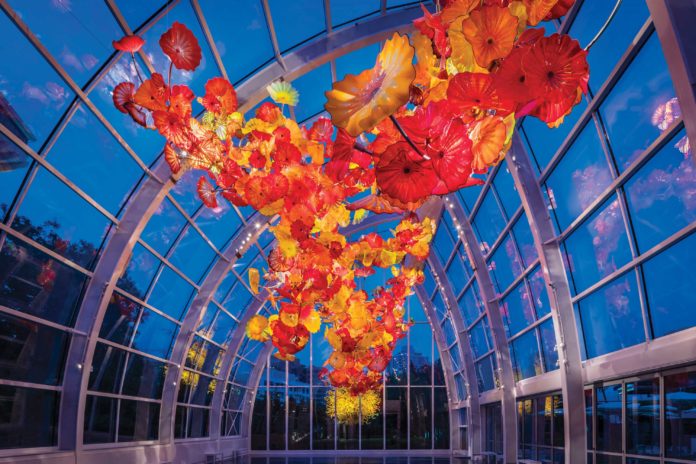 Glasshouse Sculpture, 2012, Chihuly Garden and Glass, Seattle, photo: Nathaniel Willson © Chihuly Studio; all rights reserved